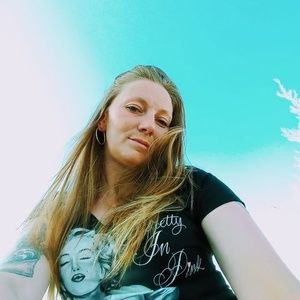 Meet your Posher, Sara